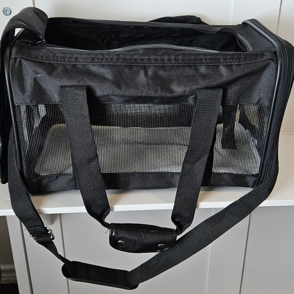 Pet carrier-SOLD